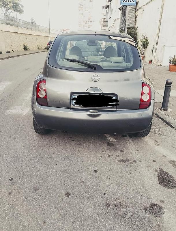 Usata Nissan Micra 82 CV (60 kW) 2005 Grigio Berlina