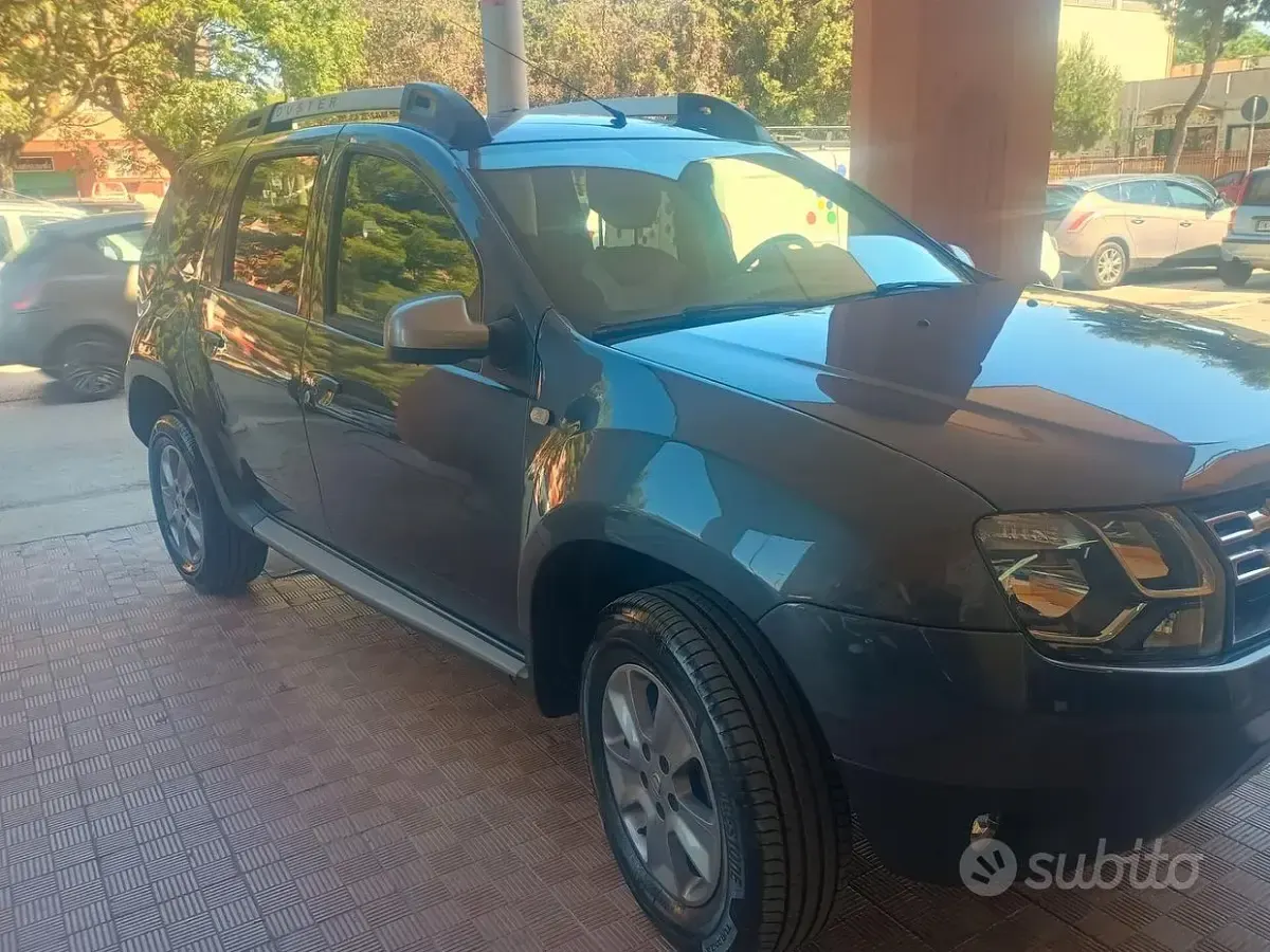 Usata Dacia Duster Ambiance 109 CV (80 kW) 2016 Grigio SUV