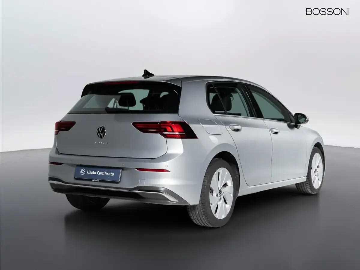 Usata VW Golf VIII Style 150 CV (110 kW) 2025 Grigio Berlina
