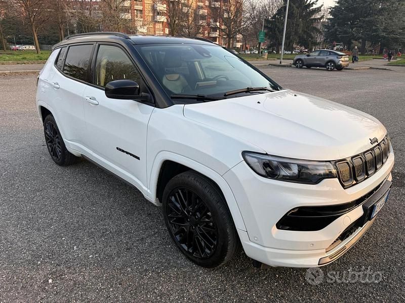 Usata Jeep Compass Night Eagle 130 CV (95 kW) 2022 Bianco SUV