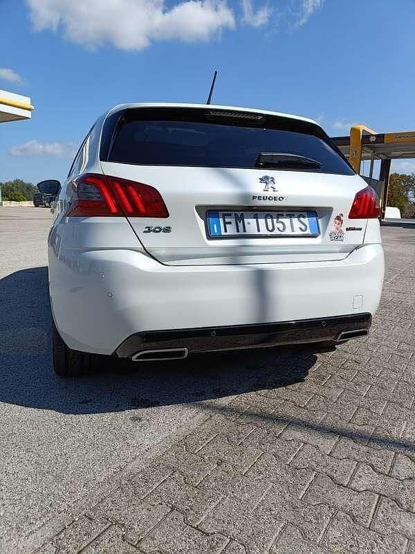Usata Peugeot 308 GT-line 131 CV (96 kW) 2017 Berlina