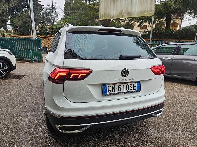 Usata VW Tiguan Elegance 150 CV (110 kW) 2023 Bianco SUV
