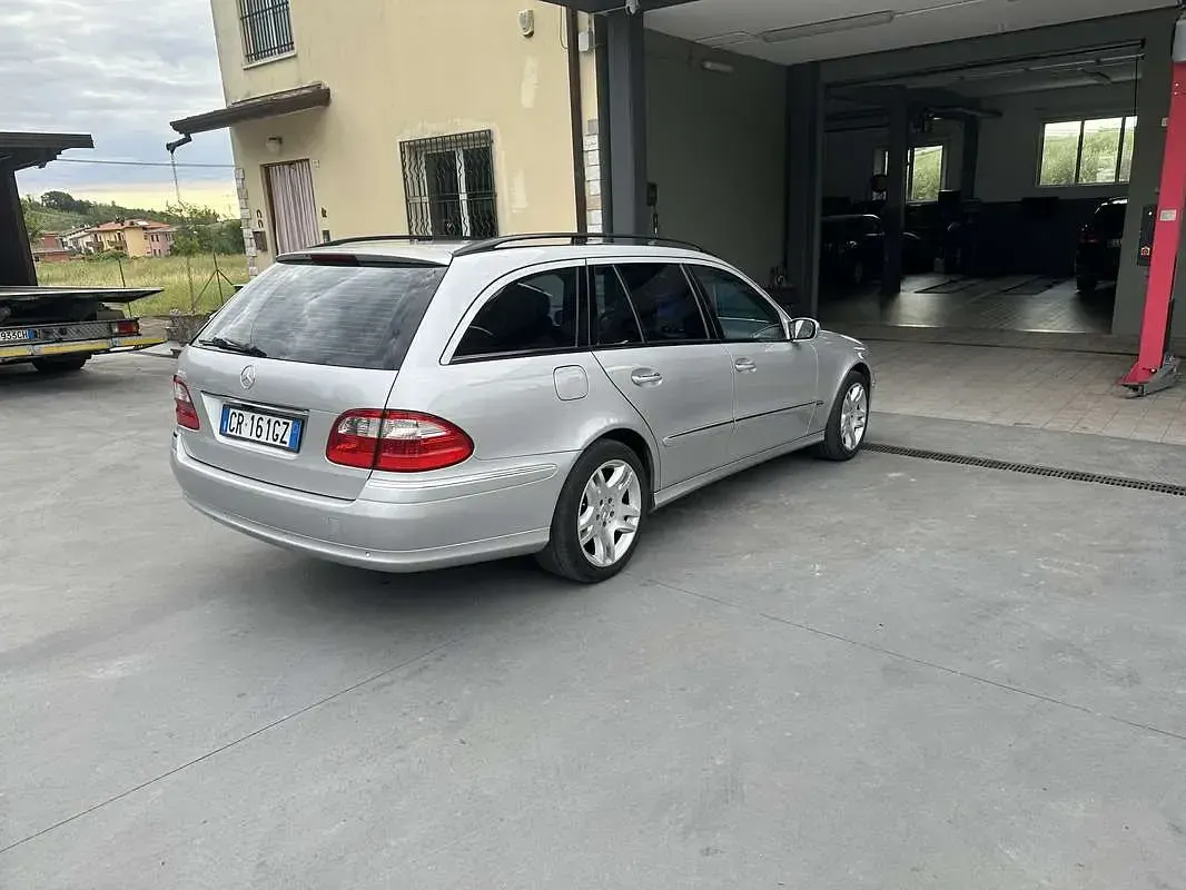 Usata Mercedes E320 Avantgarde 211 CV (155 kW) 2004 Station wagon