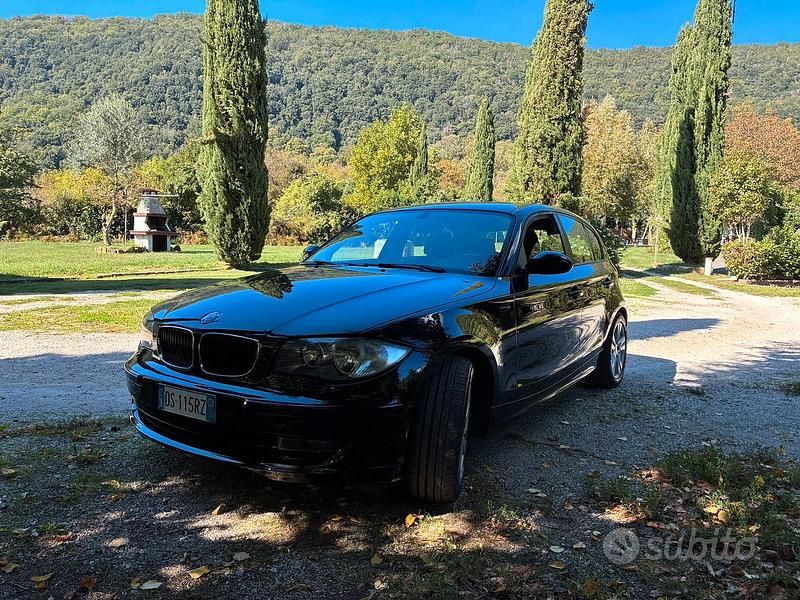 Usata BMW 118 143 CV (105 kW) 2008 Nero Utilitaria