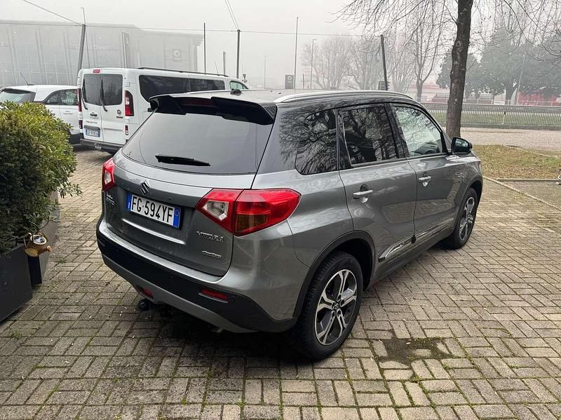 Usata Suzuki Vitara 120 CV (88 kW) 2017 Grigio SUV