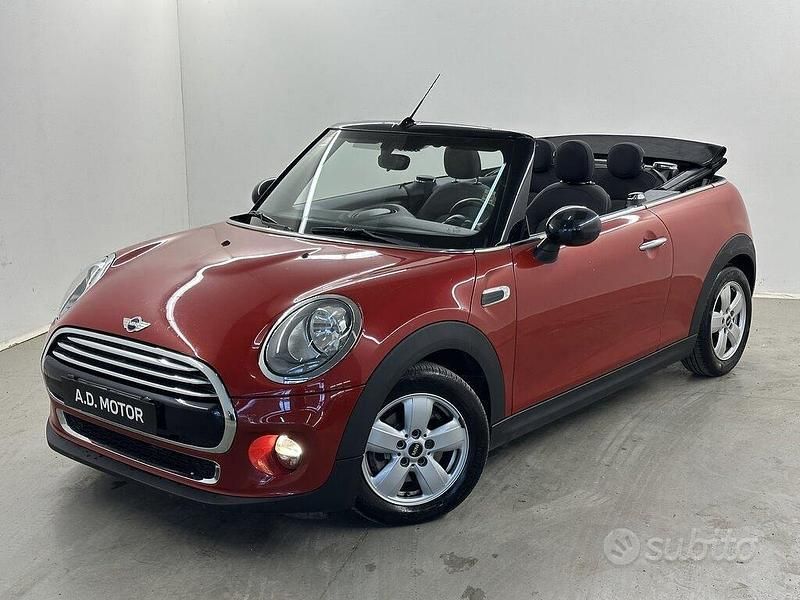 Blazing red ii metallic Usata 2016 Mini Cooper D Cabriolet Cabrio | 14.750 € (Buon prezzo) - Immagine 1/3