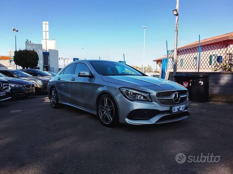 Usata Mercedes CLA220 Premium 170 CV (125 kW) 2019 Grigio Berlina