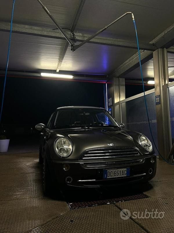 Usata Mini Cooper 116 CV (85 kW) 2006 Grigio Utilitaria