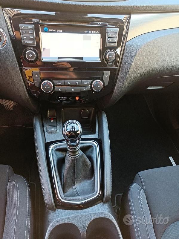 Usata Nissan Qashqai N-Connecta 2018 Bianco SUV