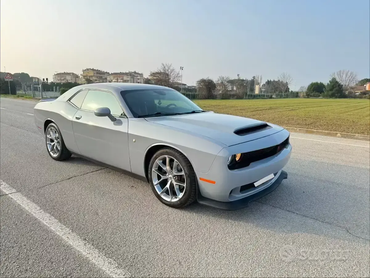 Usata Dodge Challenger 309 CV (227 kW) 2020 Grigio Coupé