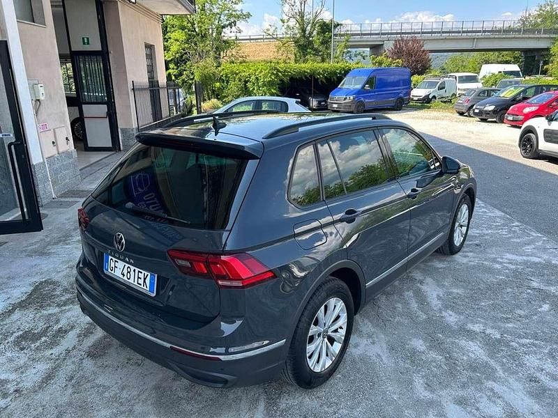 Usata VW Tiguan Life 150 CV (110 kW) 2022 Grigio SUV