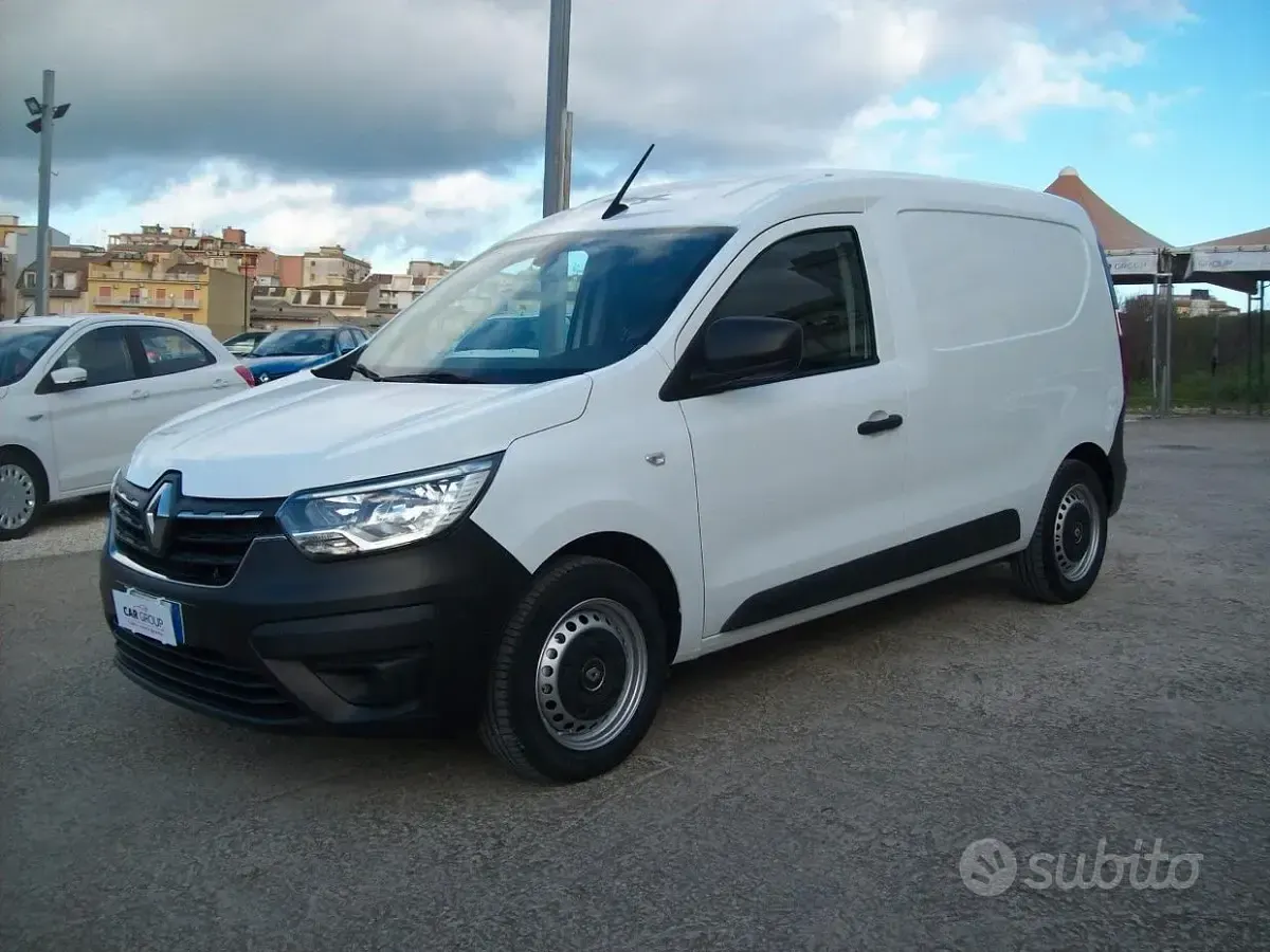 Usata Renault Kangoo 75 CV (55 kW) 2021 Bianco Monovolume