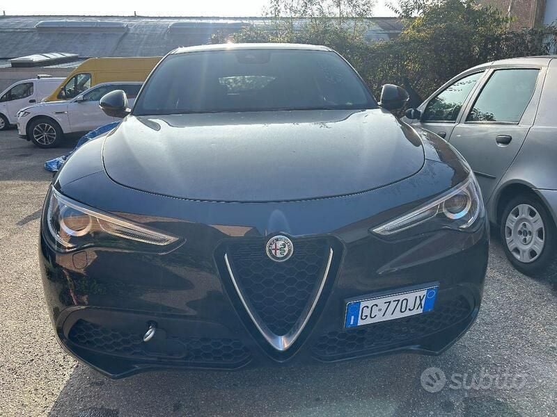 Nero Usata 2020 Alfa Romeo Stelvio SUV | 14.200 € (Super prezzo) - Immagine 1/4