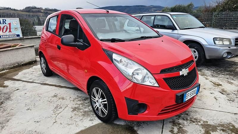 Usata Chevrolet Spark 67 CV (49 kW) 2010 Rosso Utilitaria