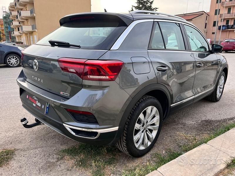 Usata VW T-Roc Advance 150 CV (110 kW) 2019 Grigio SUV