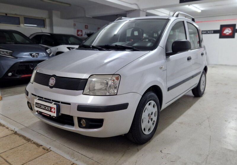 Usato 2012 Fiat Panda 1.2 Benzin 69 CV (5.000 €)