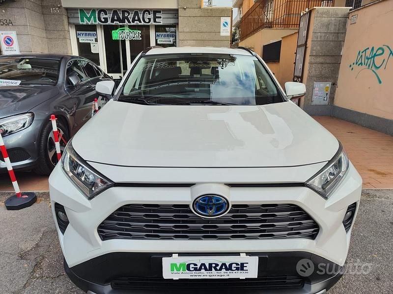 Usata Toyota RAV4 Business Edition 178 CV (130 kW) 2022 Bianco Station wagon