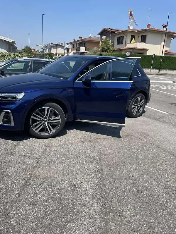 Usata Audi Q5 S-line plus 204 CV (150 kW) 2023 Blu/azzurro SUV