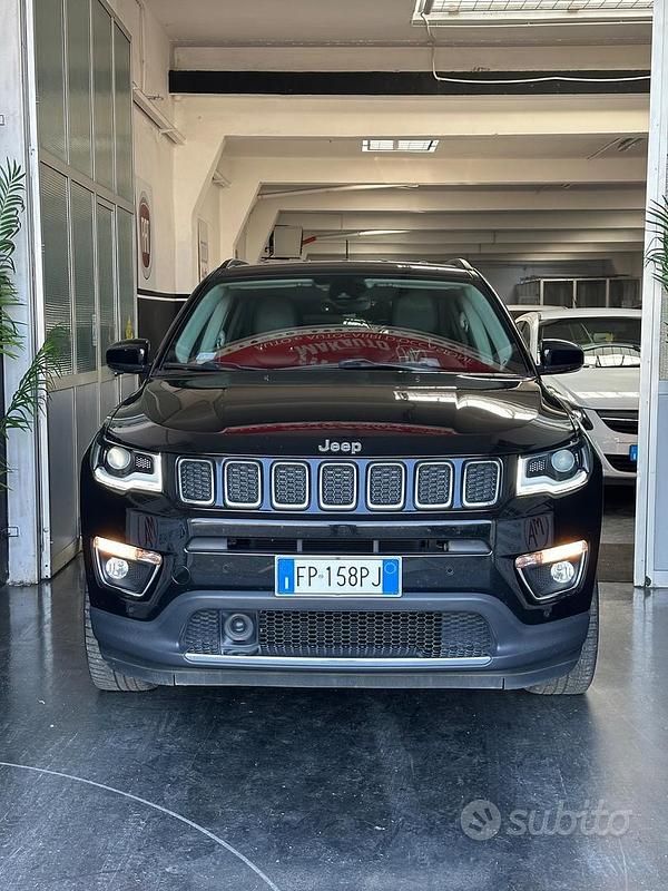 Usata Jeep Compass Limited 140 CV (102 kW) 2018 Nero SUV