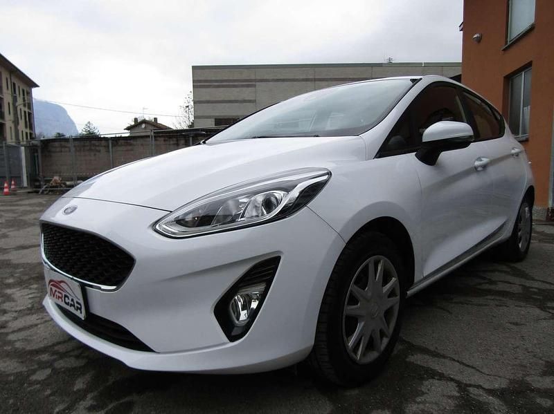 Usata Ford Fiesta 86 CV (63 kW) 2019 Bianco Berlina
