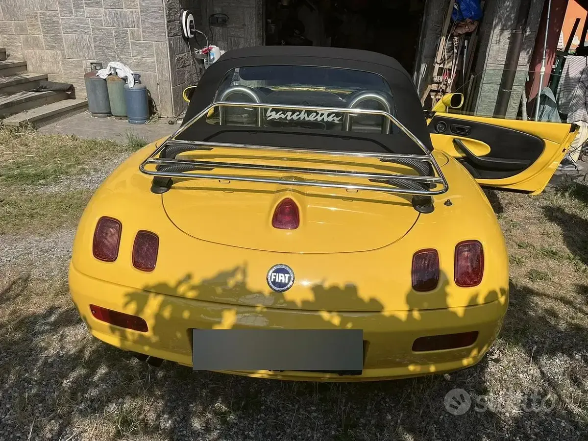 Usata Fiat Barchetta 131 CV (96 kW) 2002 Giallo Cabrio