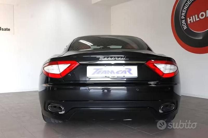 Usata Maserati Granturismo 440 CV (323 kW) 2011 Nero metallizzato Coupé