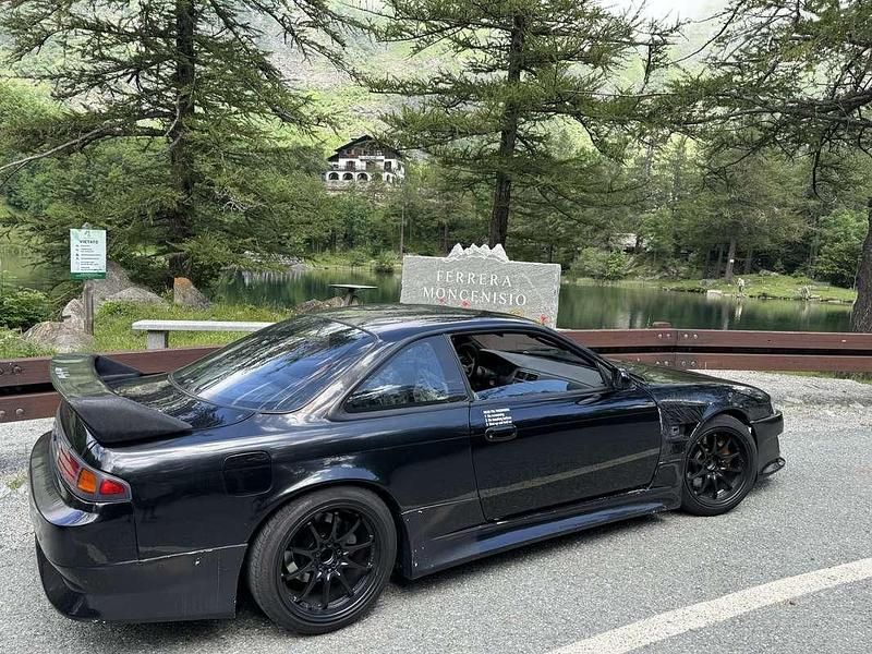 Usata Nissan 200 SX S 340 CV (250 kW) 1996 Nero Coupé