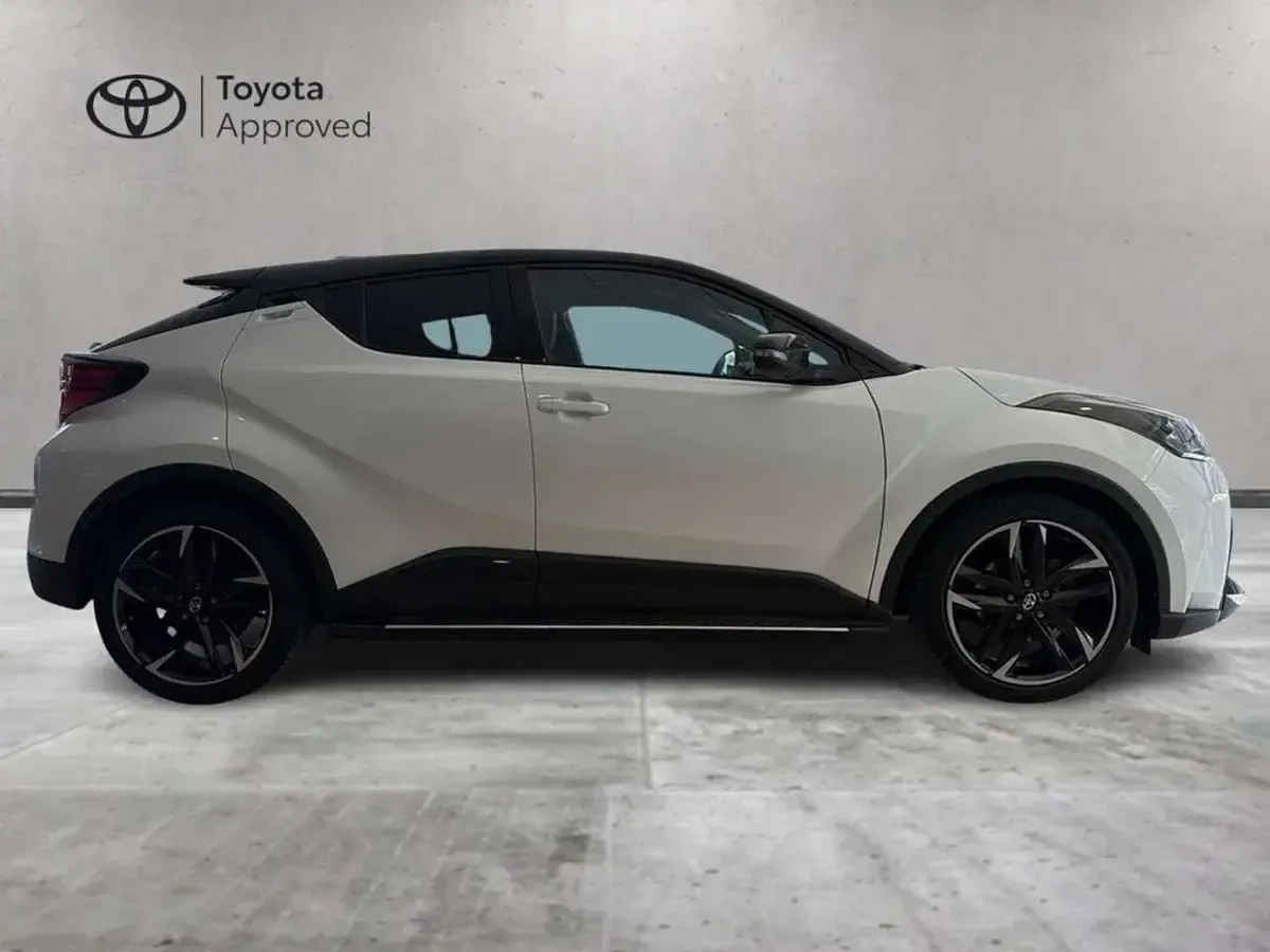 Usata Toyota C-HR Sport 184 CV (135 kW) 2022 Bianco SUV