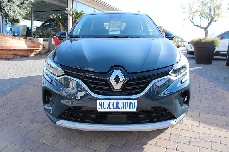 Usata Renault Captur Equilibre 100 CV (73 kW) 2023 Grigio SUV