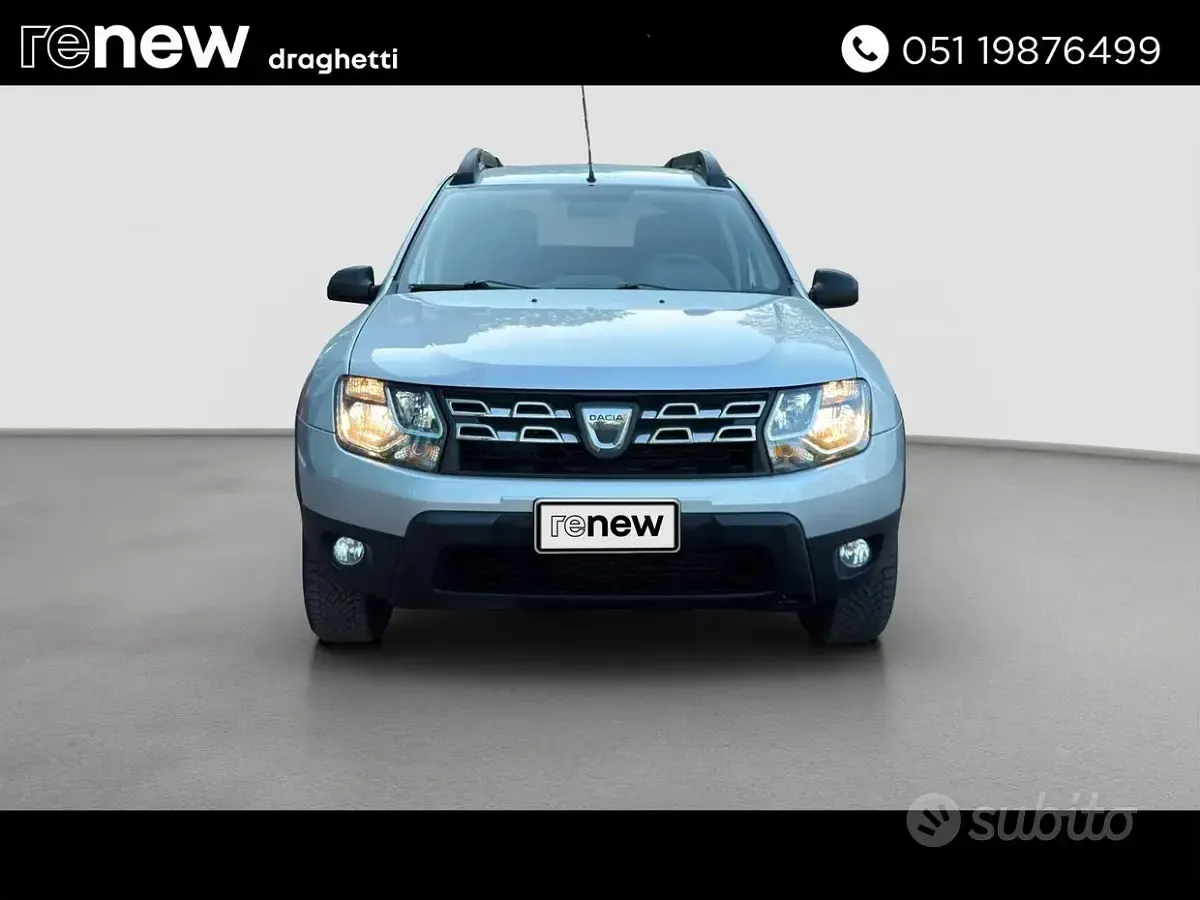 Usata Dacia Duster Lauréate 101 CV (74 kW) 2014 Grigio SUV