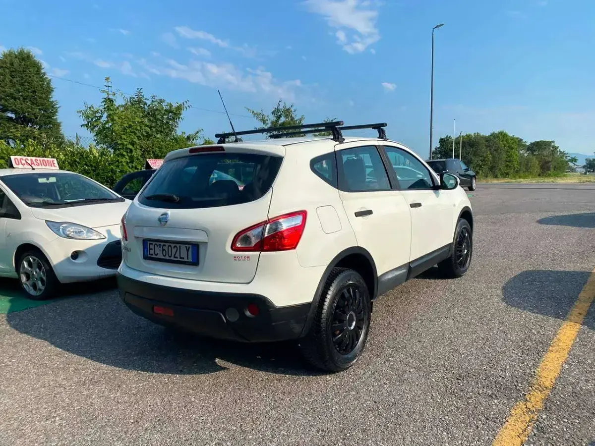 Usata Nissan Qashqai Acenta 117 CV (86 kW) 2010 Bianco SUV