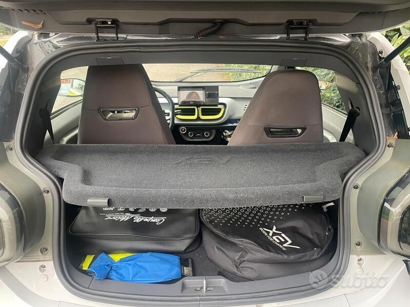 Usata XEV Yoyo 7 kW (10 CV) 2022 Bianco Utilitaria