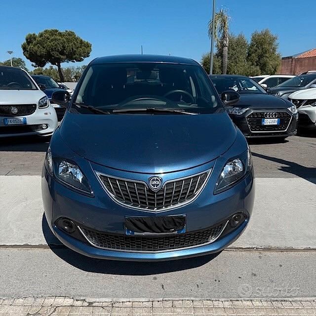Usata Lancia Ypsilon S 69 CV (50 kW) 2022 Blu Utilitaria