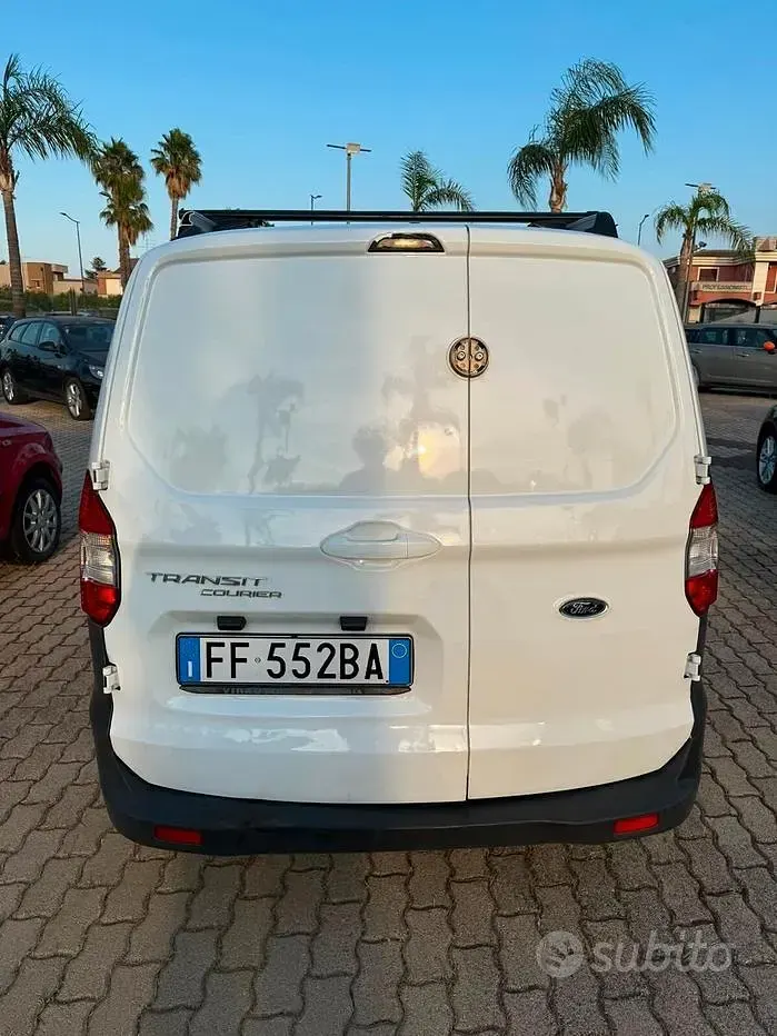 Usata Ford Transit 76 CV (55 kW) 2016 Bianco Furgone