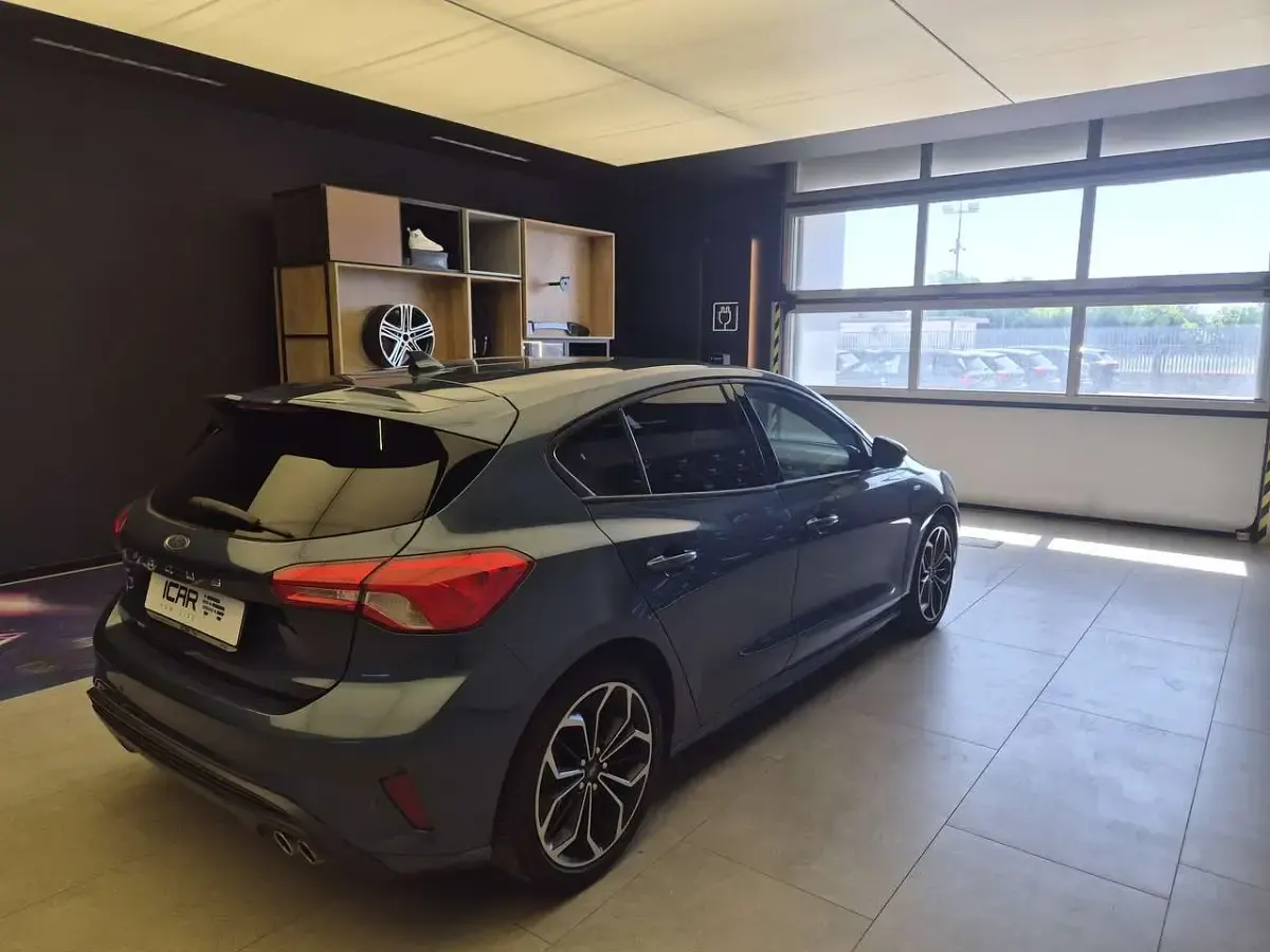 Usata Ford Focus ST-Line 120 CV (88 kW) 2018 Grigio [cc8] Berlina