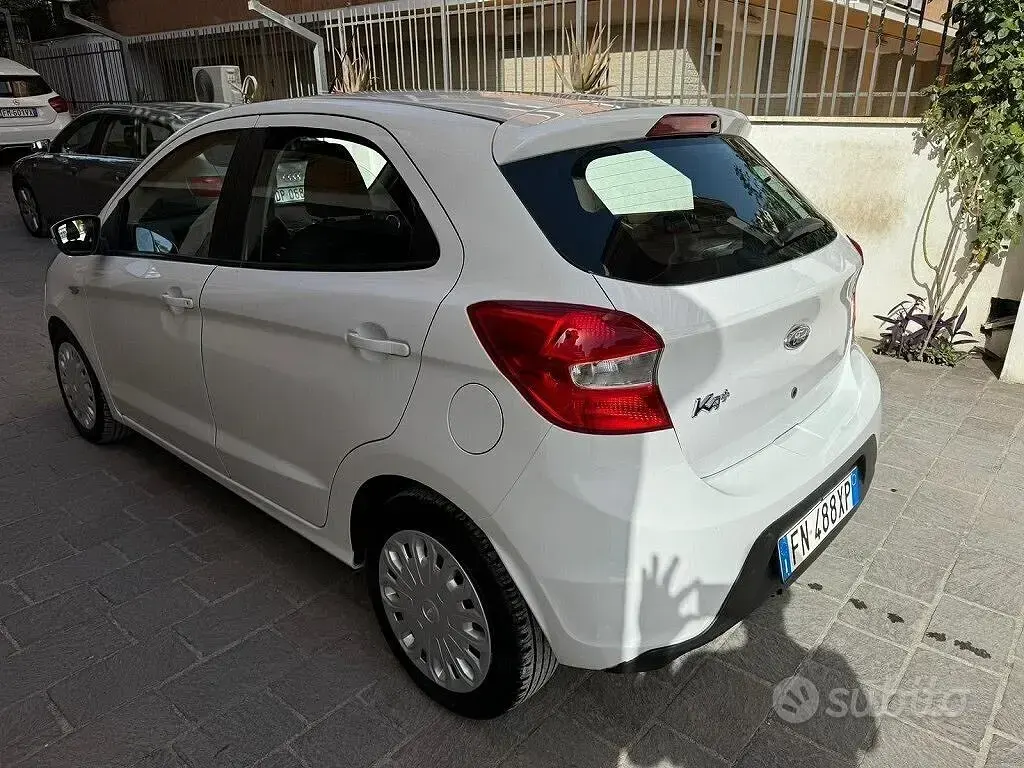 Usata Ford Ka Plus 69 CV (50 kW) 2018 Bianco Utilitaria