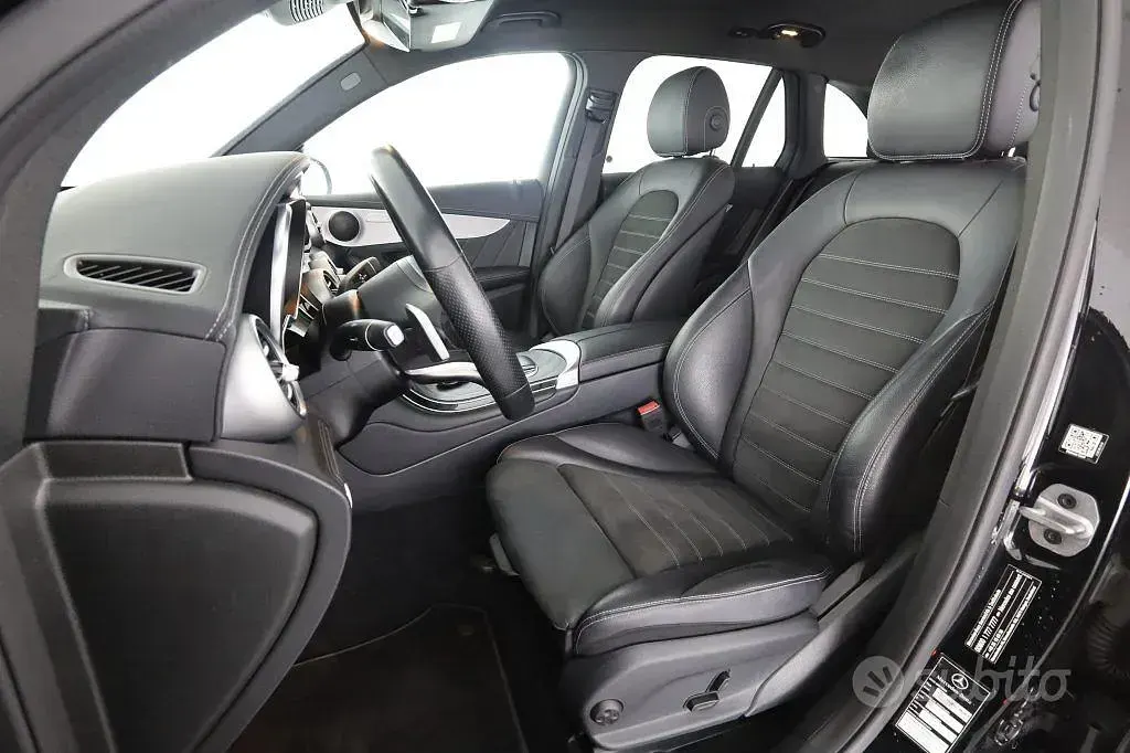 Usata Mercedes GLC220 Premium Plus 194 CV (142 kW) 2022 Nero SUV