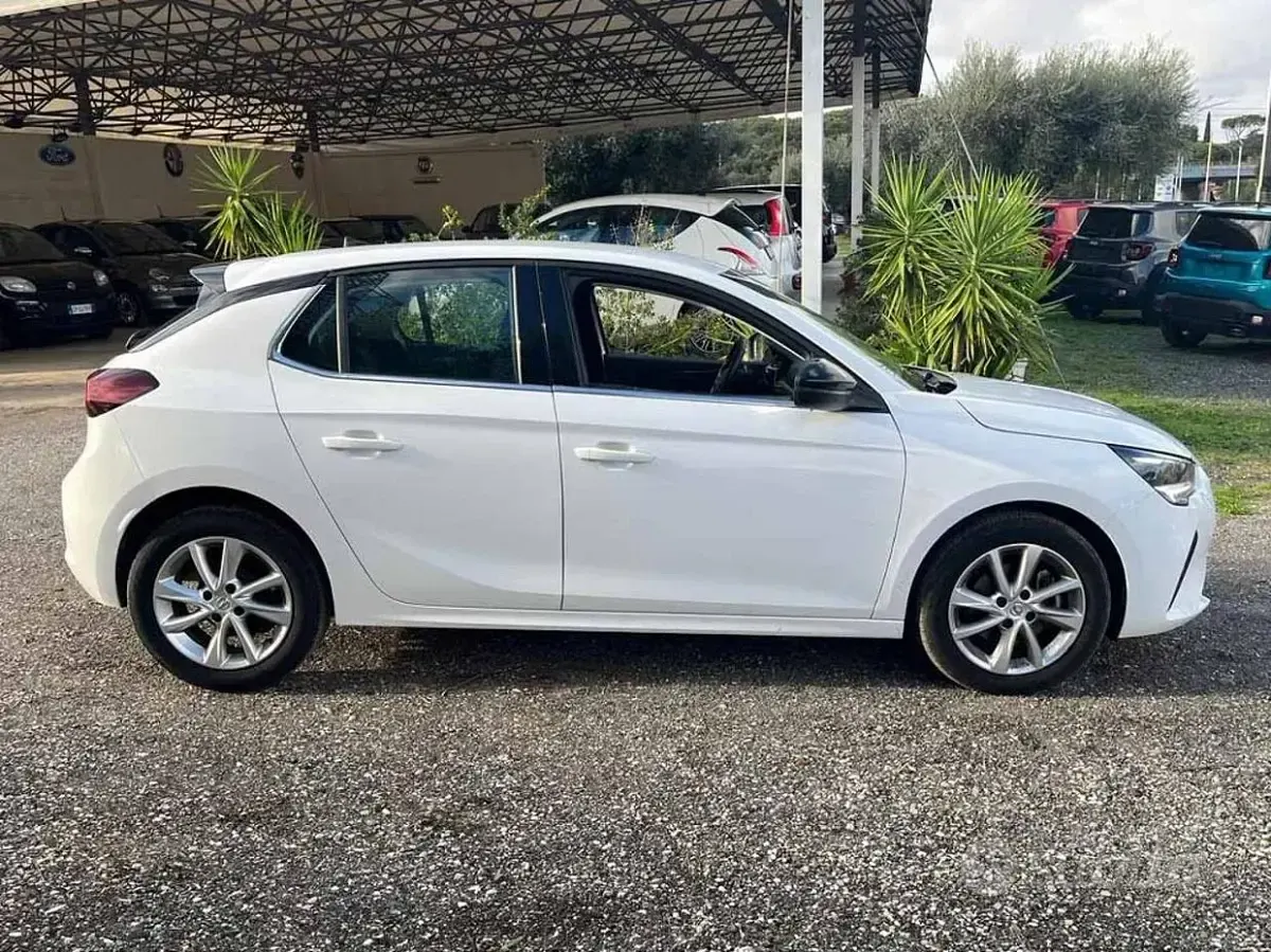 Usata Opel Corsa Elegance 75 CV (55 kW) 2023 Bianco Utilitaria