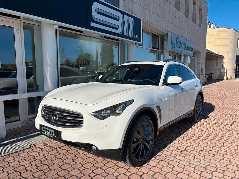Usata Infiniti Fx37 320 CV (235 kW) 2010 Bianco SUV
