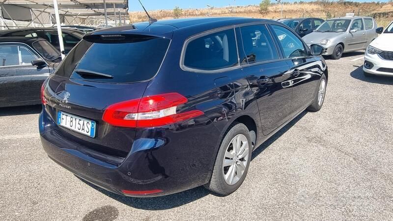 Usata Peugeot 308 Business-Line 131 CV (96 kW) 2018 Blu Station wagon