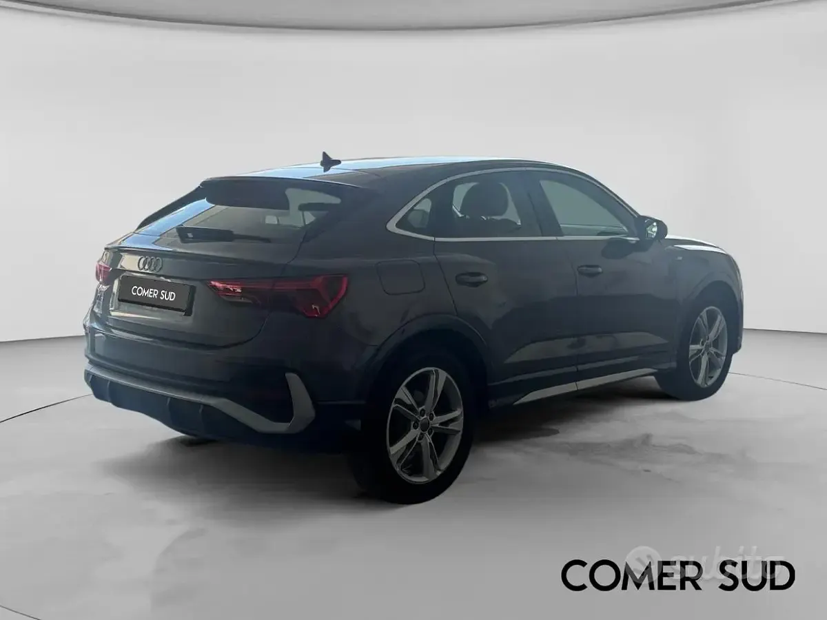 Usata Audi Q3 Sportback S-Line 150 CV (110 kW) 2020 Nero SUV