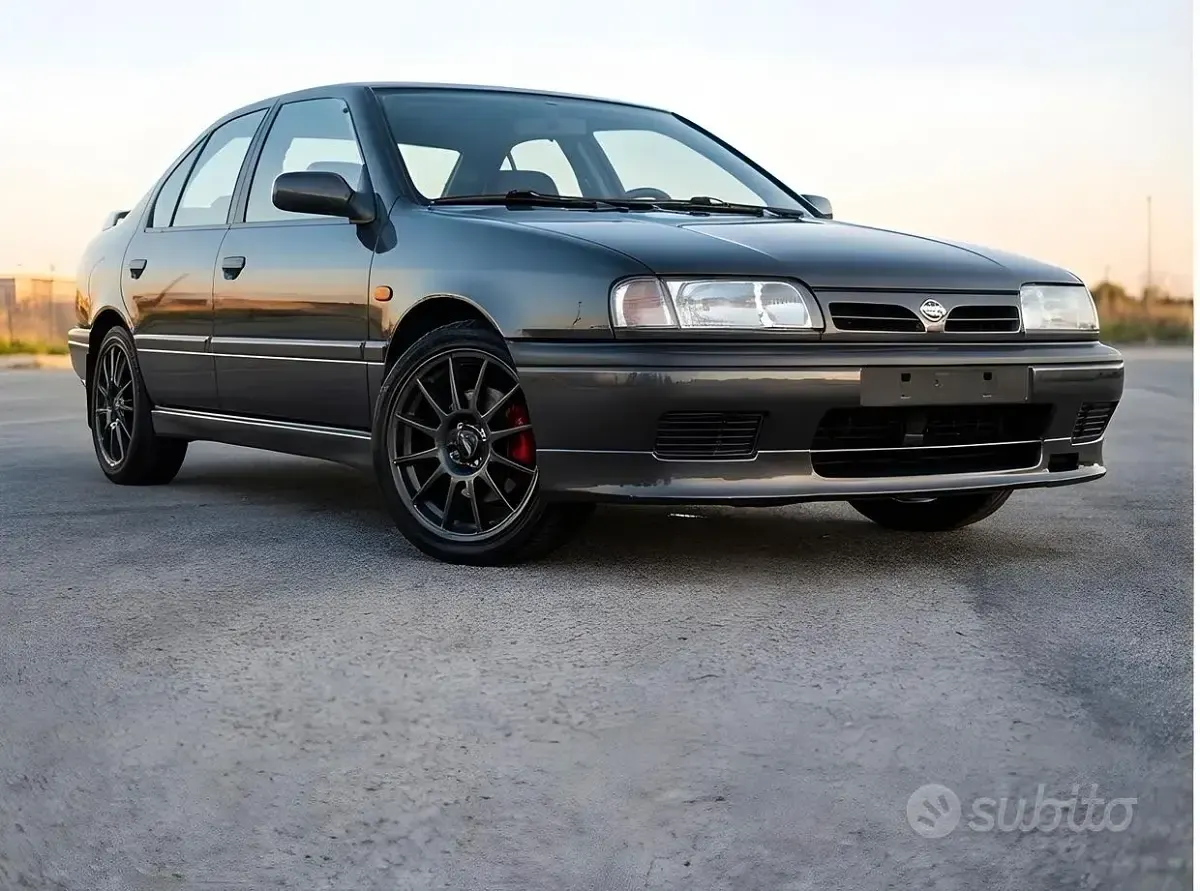 Usata Nissan Primera 97 CV (71 kW) 1990 Grigio Station wagon