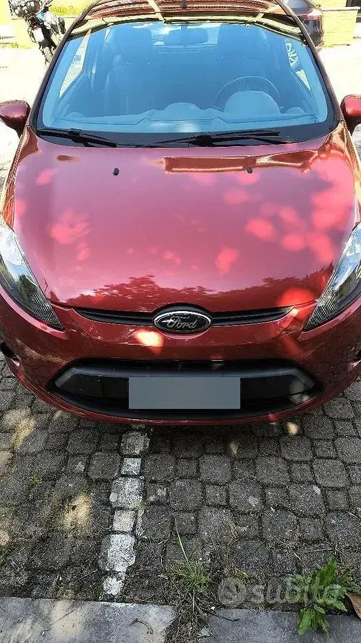 Usata Ford Fiesta 97 CV (71 kW) 2009 Rosso Berlina