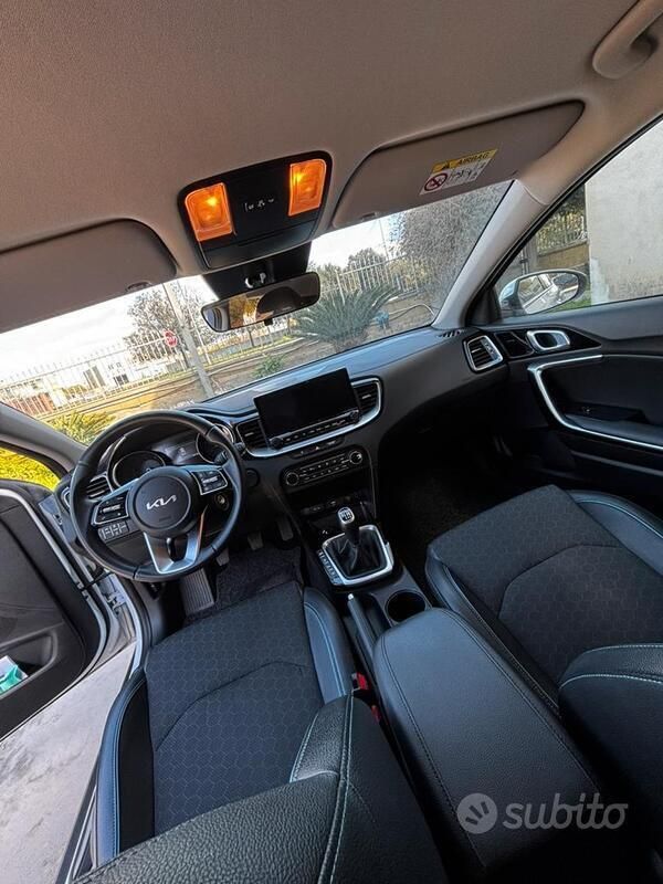 Usata Kia XCeed 136 CV (100 kW) 2023 Bianco SUV