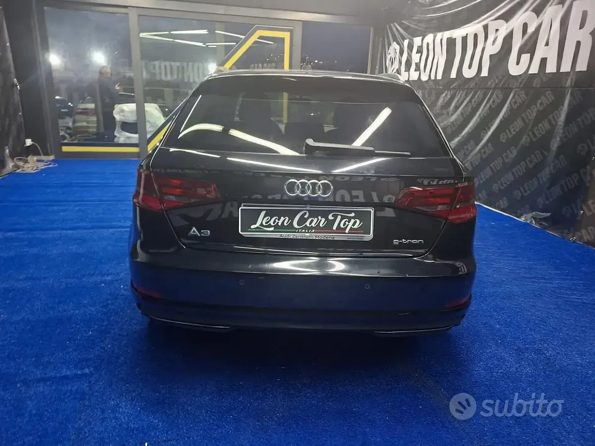 Usado Audi A3 110 CV (80 kW) 2016 Negro Familiar