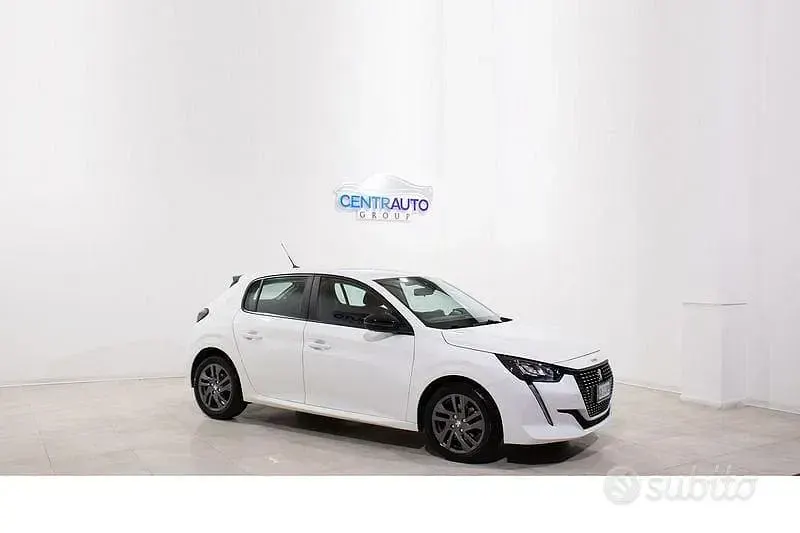 Usata Peugeot 208 Active 102 CV (75 kW) 2022 Bianco Utilitaria