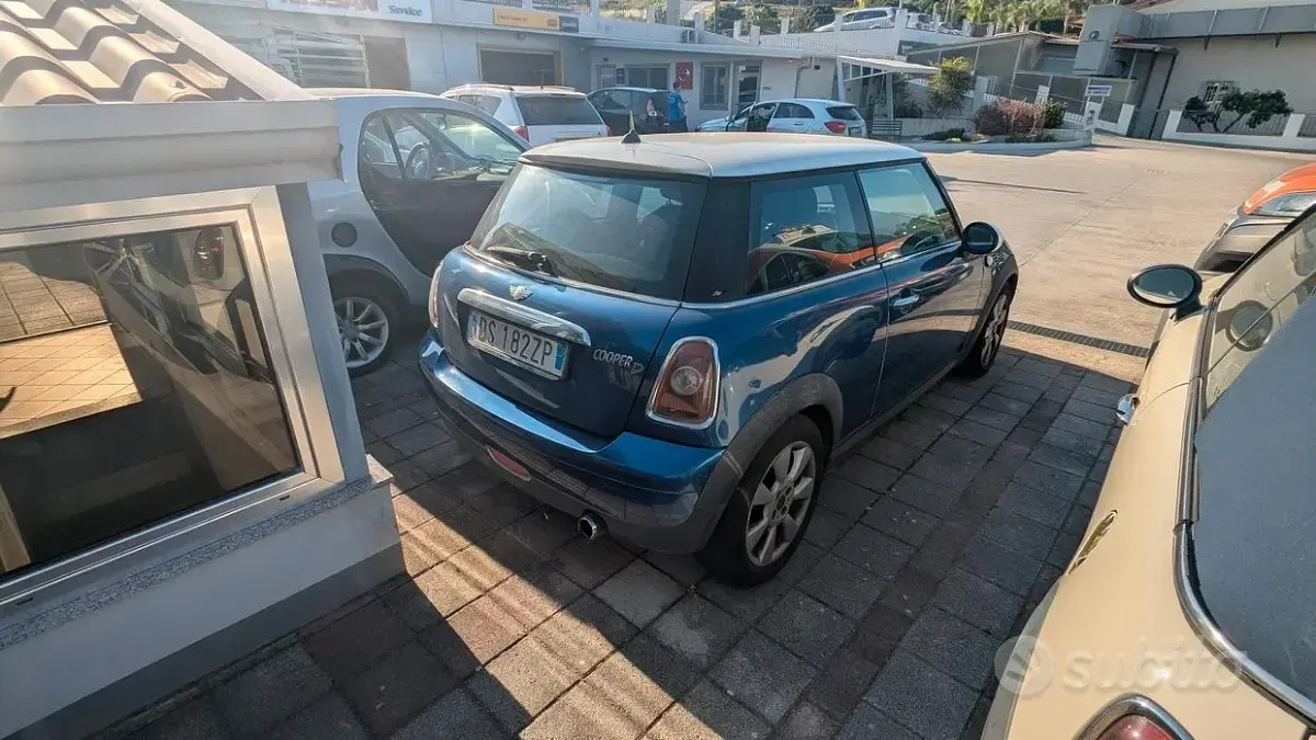 Usata Mini Cooper D 109 CV (80 kW) 2008 Bluazzurro Utilitaria