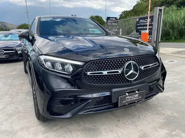 Usata Mercedes GLC300 Premium 269 CV (197 kW) 2024 Grigio metallizzato SUV