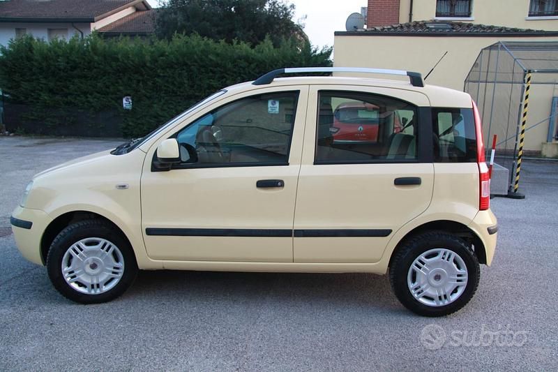 Usata Fiat Panda Dynamic 59 CV (43 kW) 2010 Giallo Utilitaria