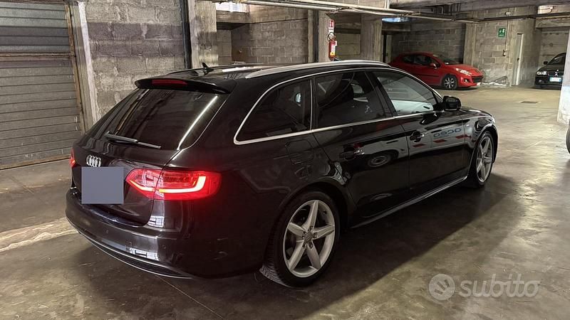 Usata Audi A4 S-Line 150 CV (110 kW) 2013 Nero Station wagon